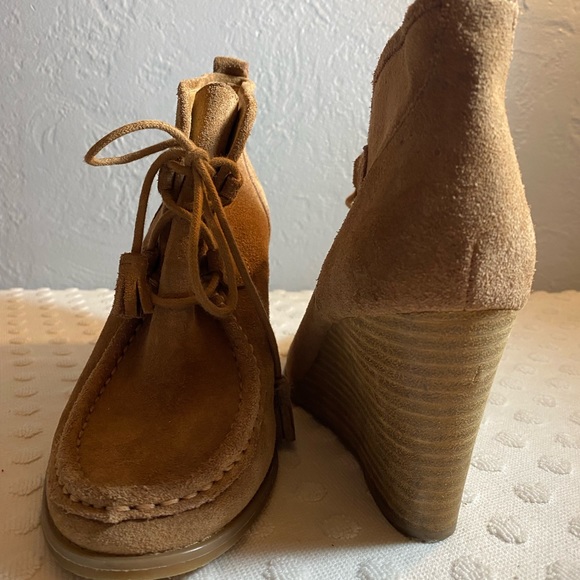 LUCKY BRAND Women's Suede Lace-Up Heeled Booties - Picture 6 of 16